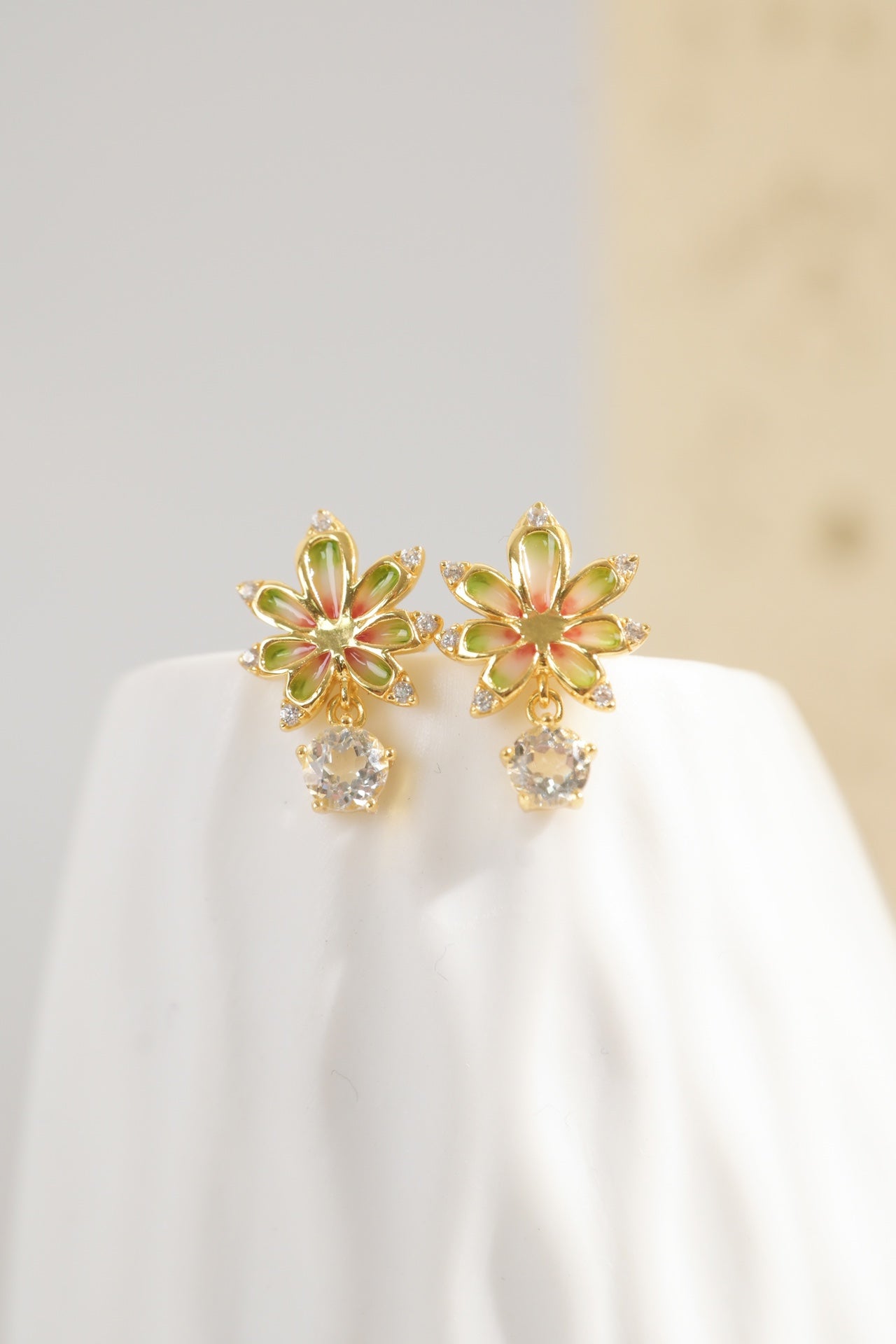 Earring | Enamel and White Topaz