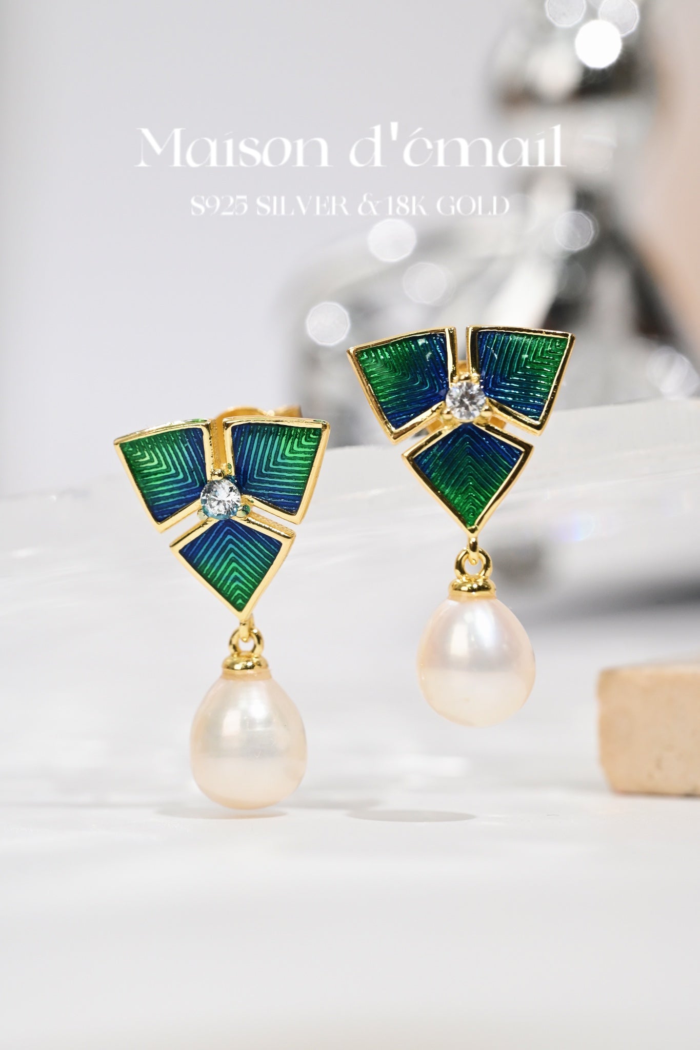 Earring | Enamel and Pearl