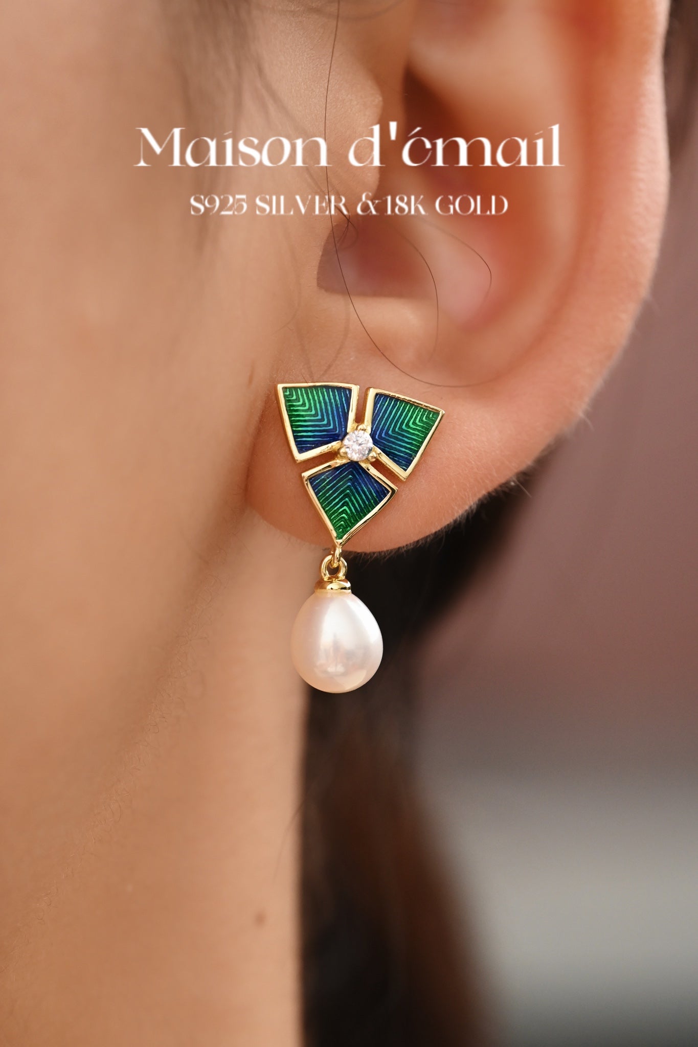 Earring | Enamel and Pearl