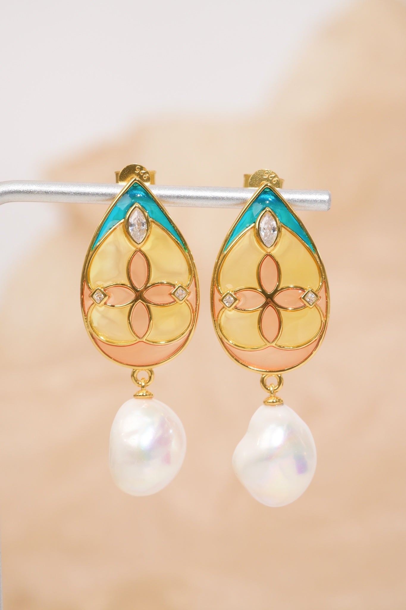 Earring | Enamel and Pearl