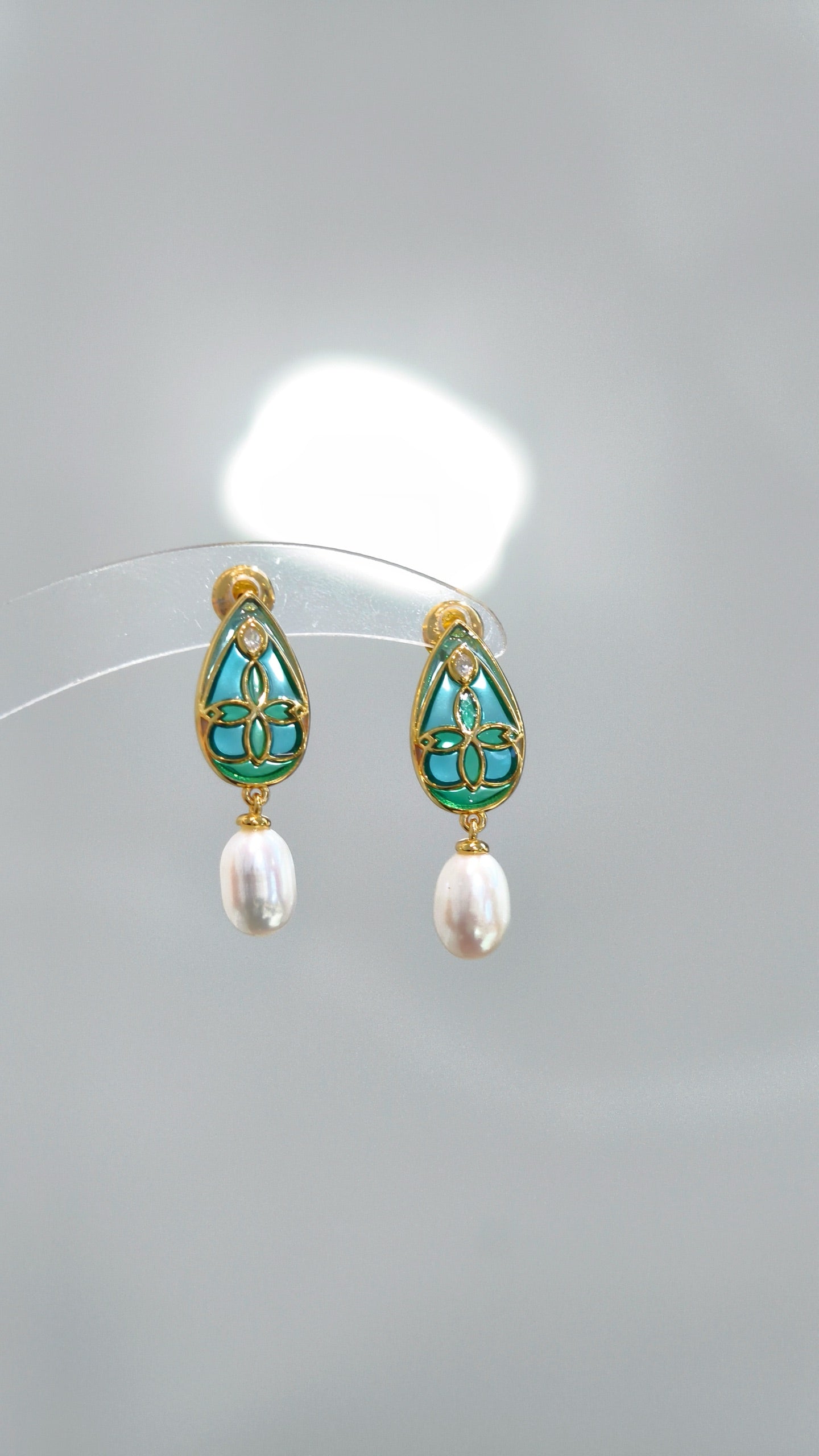 Earring | Enamel and Pearl