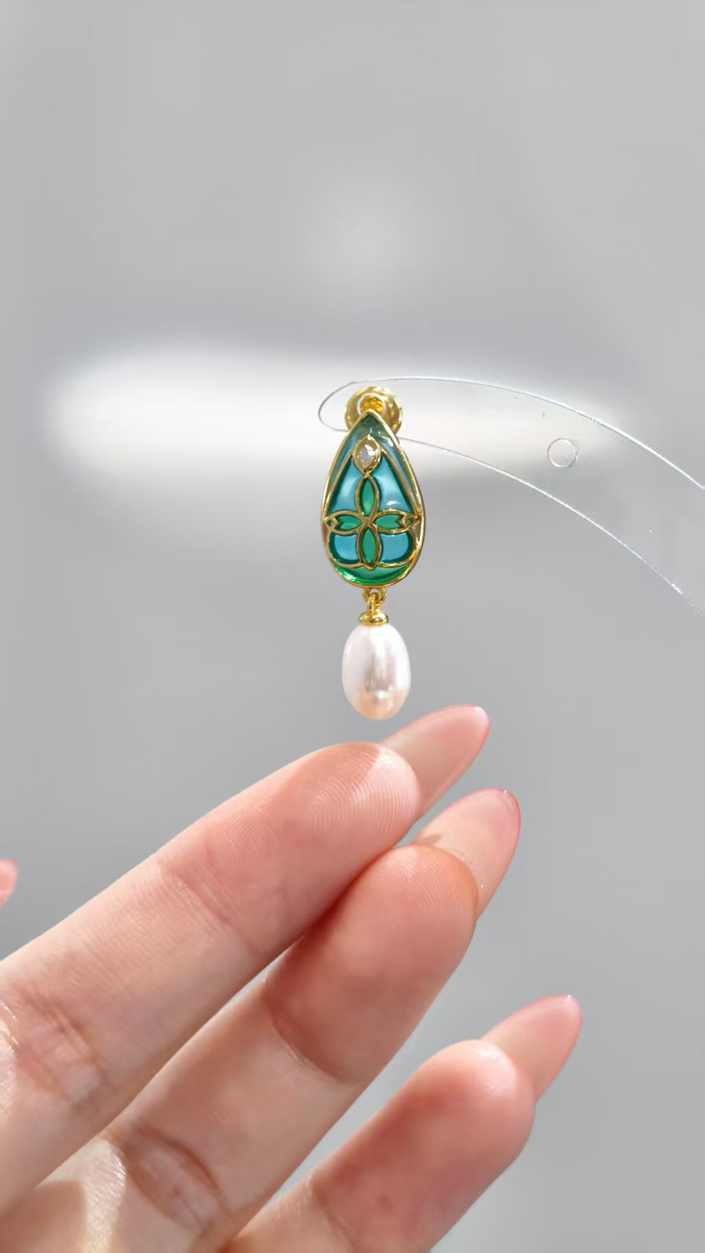 Earring | Enamel and Pearl