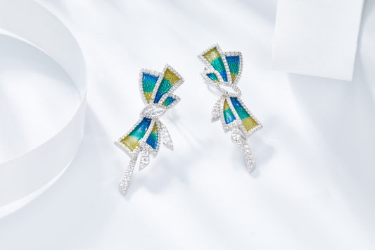 Earring | Enamel and White Topaz