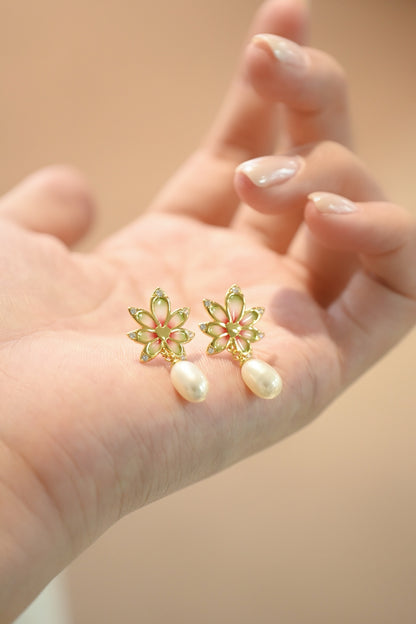 Earring | Enamel and White Topaz