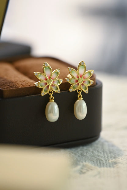 Earring | Enamel and White Topaz